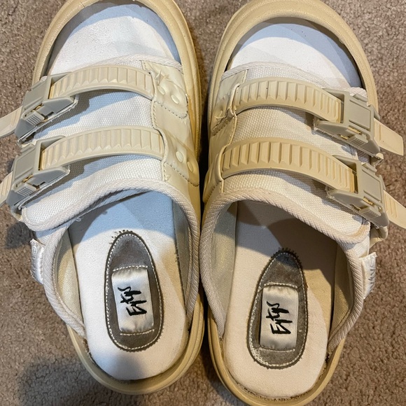 EYTYS - Picture 6 of 6